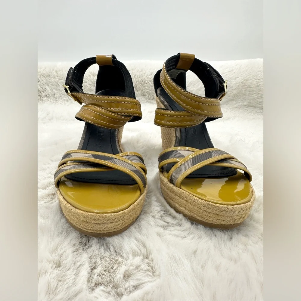 Burberry Espadrille wedges nova check patent leather strappy sandals‎ 38 US 8